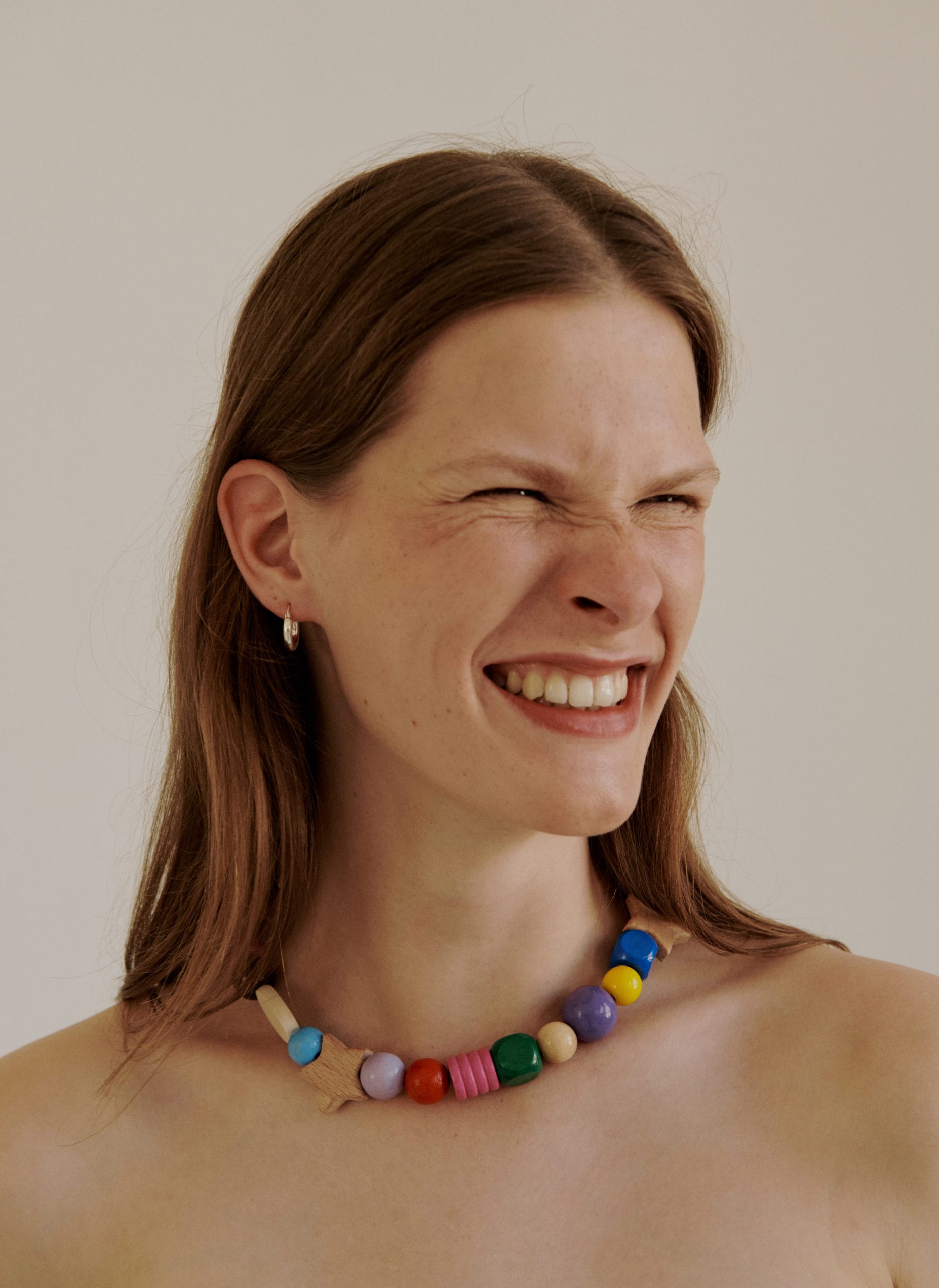 WOODEN BEADS NECKLACE MULTICOLOR