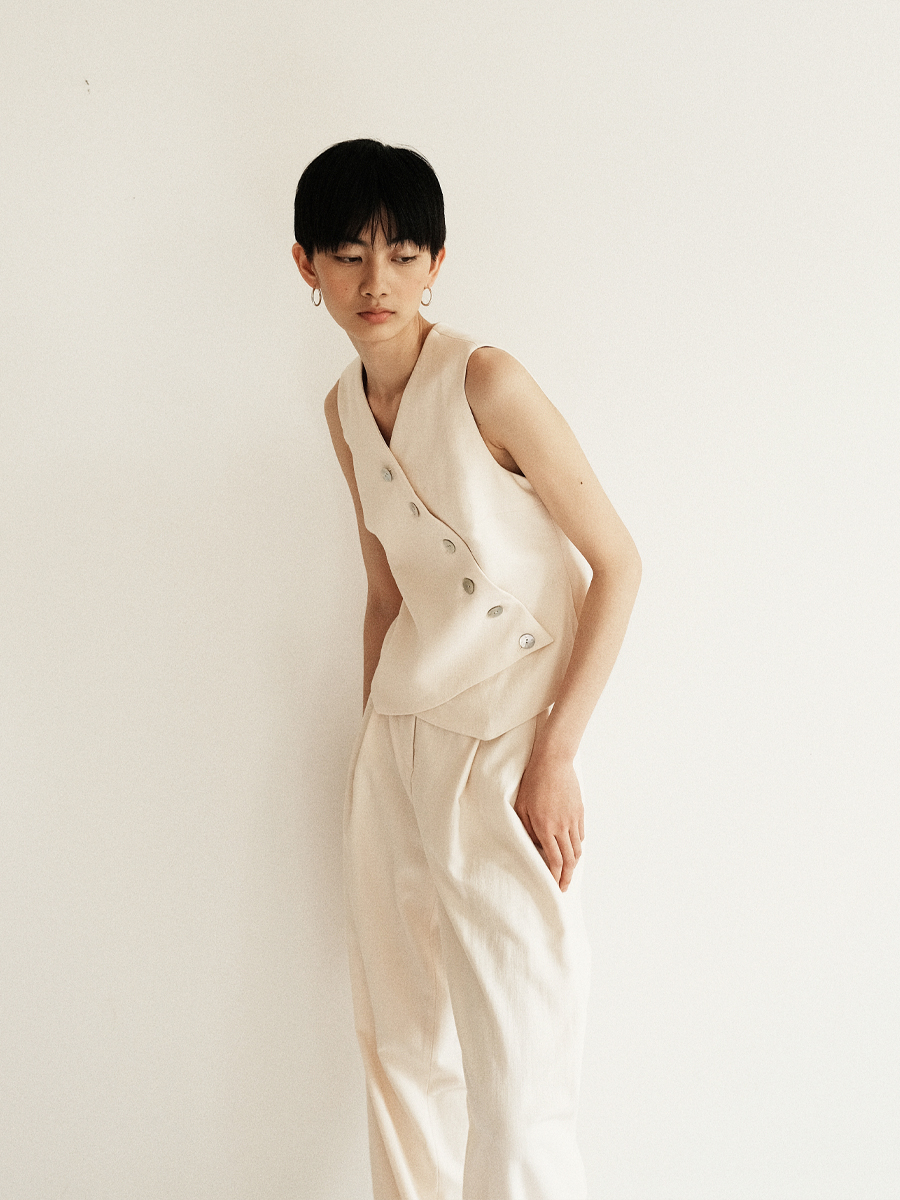 Vest Lay