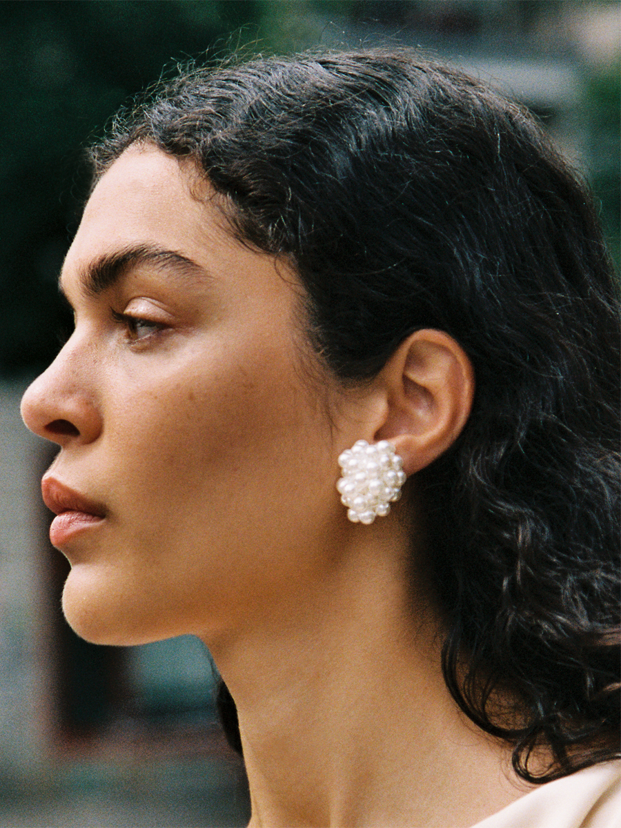 Crochet Earclips Pearl